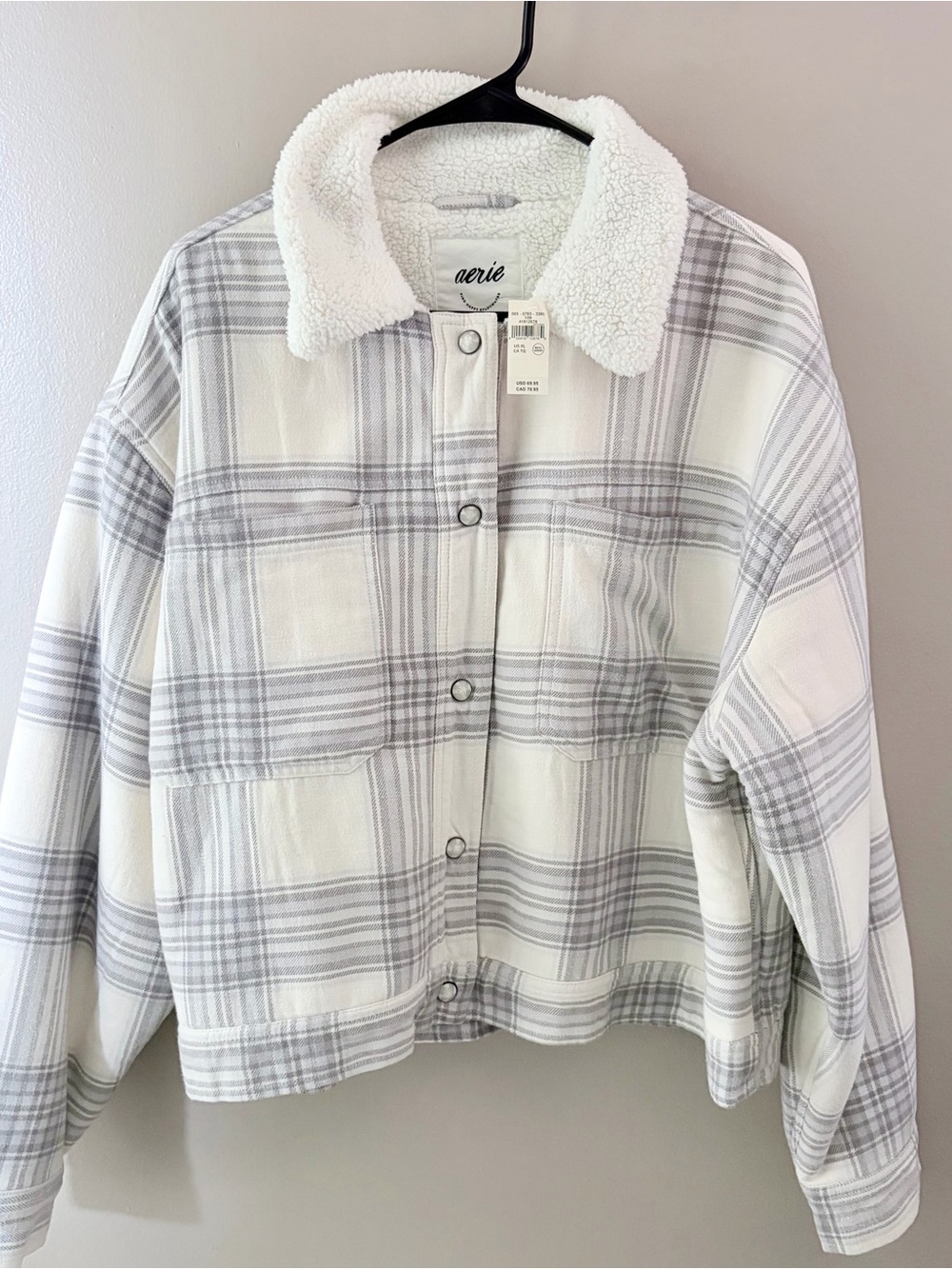 Aerie NWT Plaid Sherpa Lined Jacket XL White Grey Snap Front Shacket
